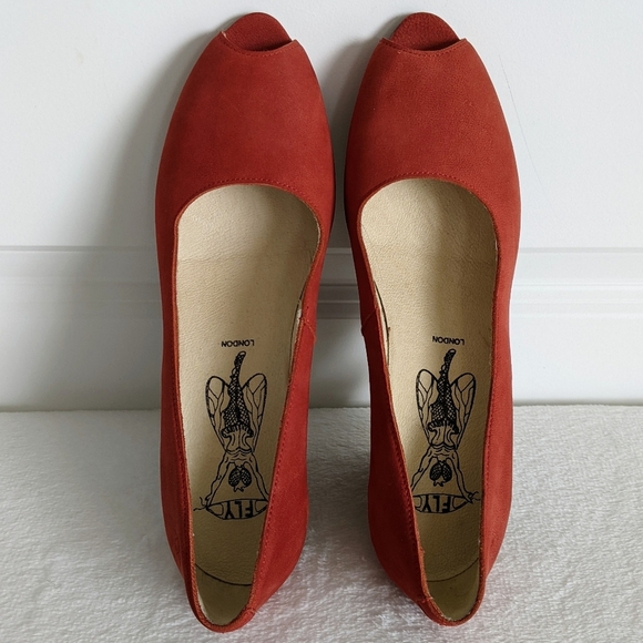 FLY London Suede Peep Toe Beveled Metallic Heel Burnt Orange EU40 9-9.5 NWOB - Picture 8 of 16